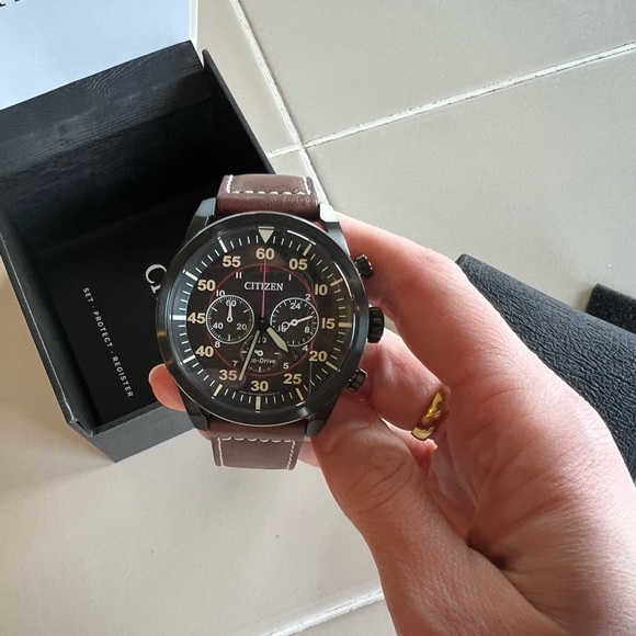 Citizens Eco-Drive Avion watch - Picture 3 of 7